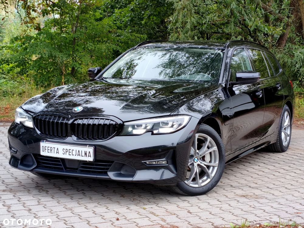 BMW Seria 3 330e Luxury Line sport