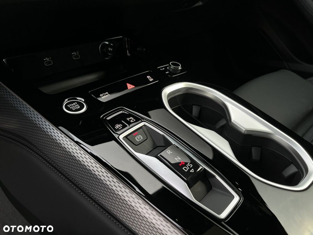 Audi A6 Avant TFSI mHEV Quattro S tronic - 31