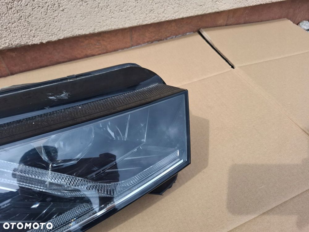 lampa przednia skoda octavia iv full led oryginał - 2