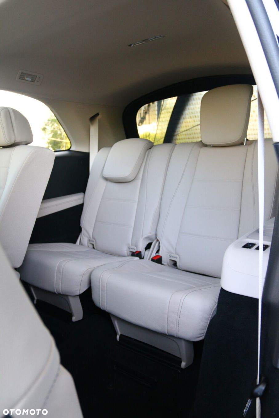 Mercedes-Benz GLS - 17
