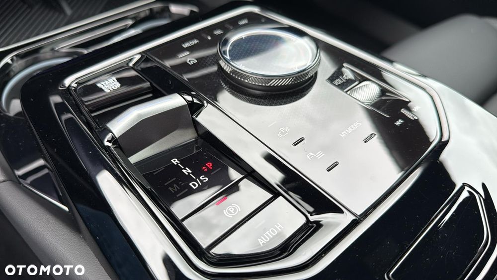 BMW Seria 5 520d xDrive - 18