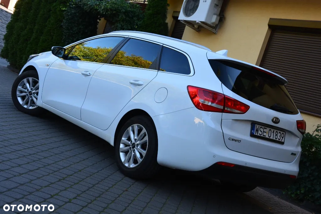 Kia Ceed 1.4 L Business Line Plus - 18