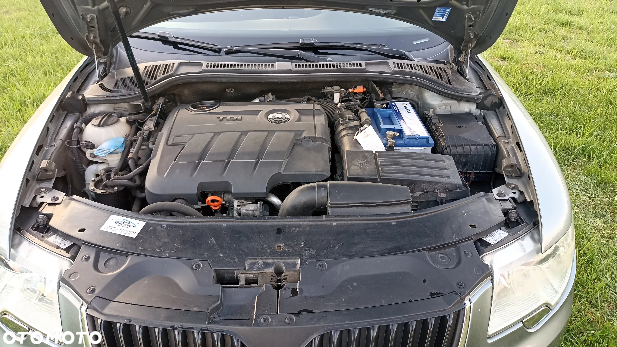 Skoda Superb Combi 2.0 TDI DSG Elegance - 14