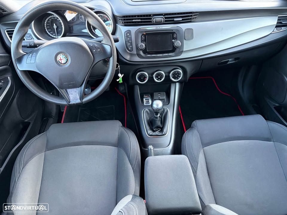 Alfa Romeo Giulietta 1.6 JTDM Veloce - 5