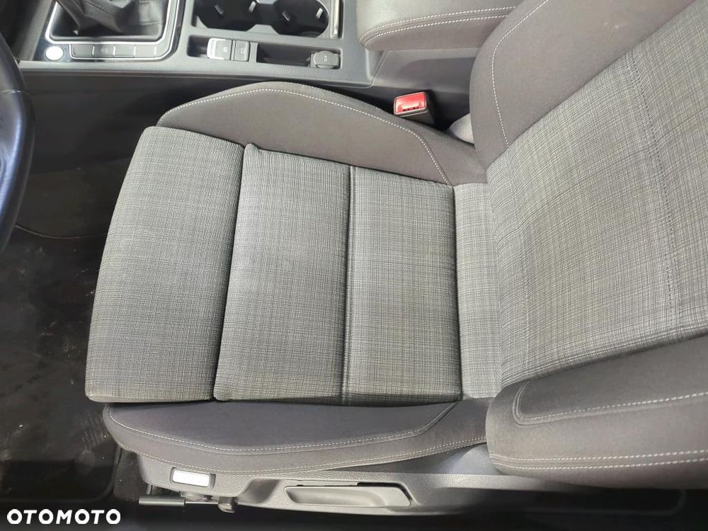 Volkswagen Passat 1.5 TSI EVO Business - 14