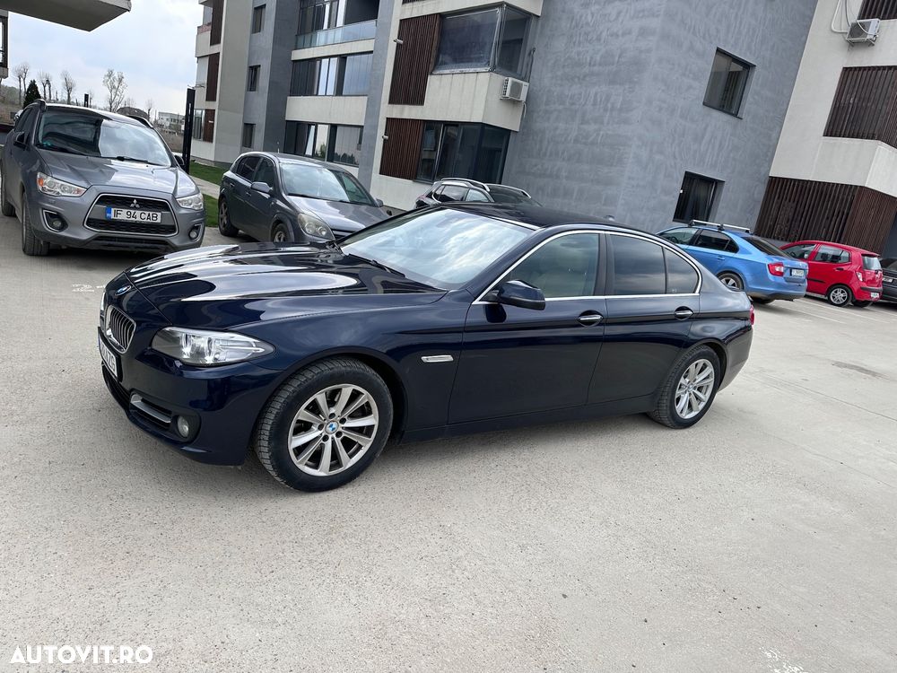 BMW Seria 5 520d xDrive - 4