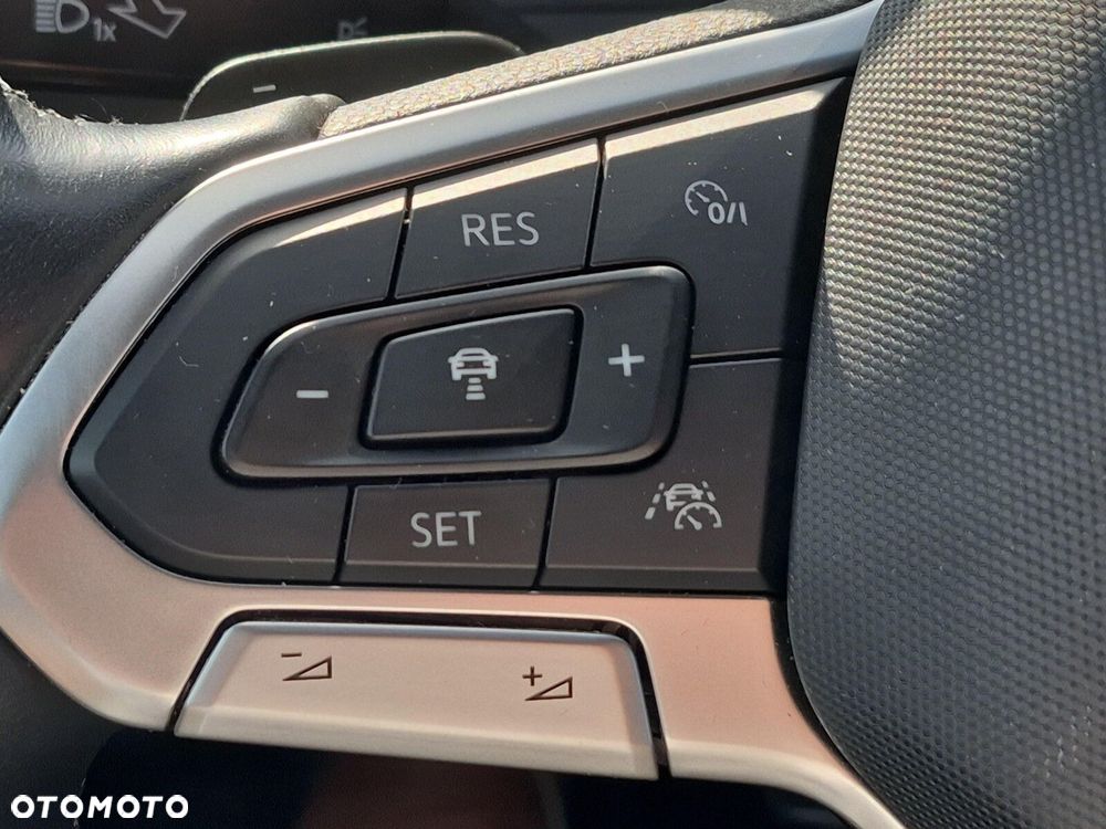 Volkswagen Passat 1.5 TSI EVO Highline DSG - 17