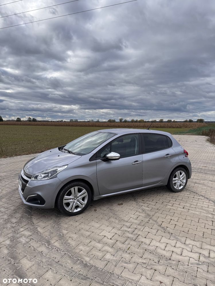 Peugeot 208 PureTech 82 Stop & Start Signature - 8