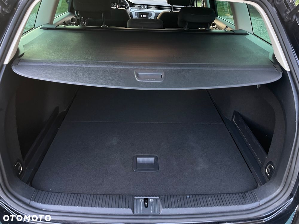 Volkswagen Passat 1.4 TSI ACT (BlueMotion Technology) Highline - 22
