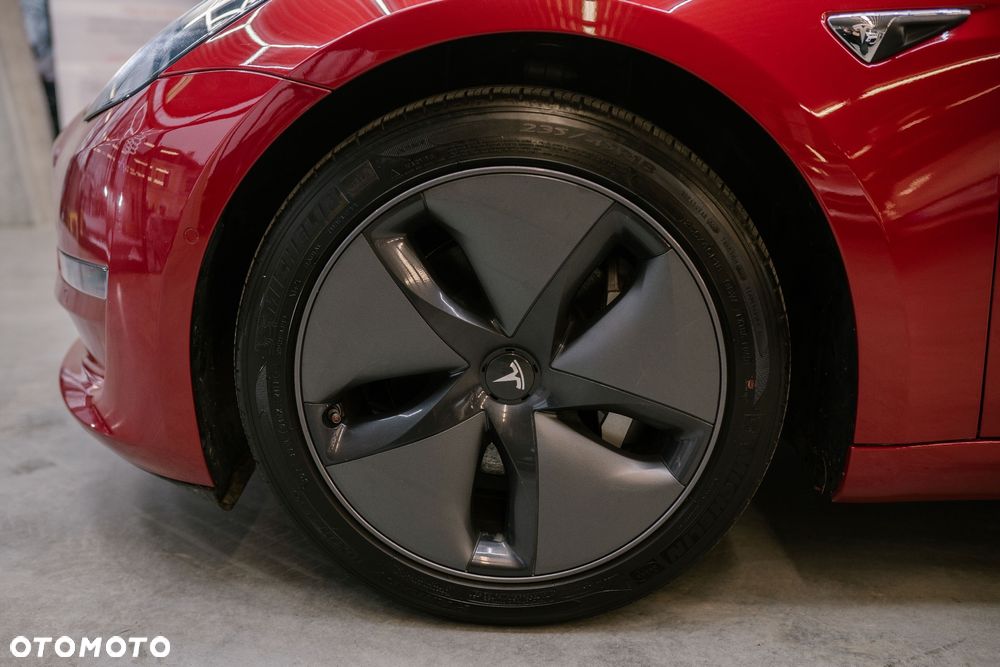 Tesla Model 3 Langstreckenbatterie Allradantrieb Dual Motor - 15