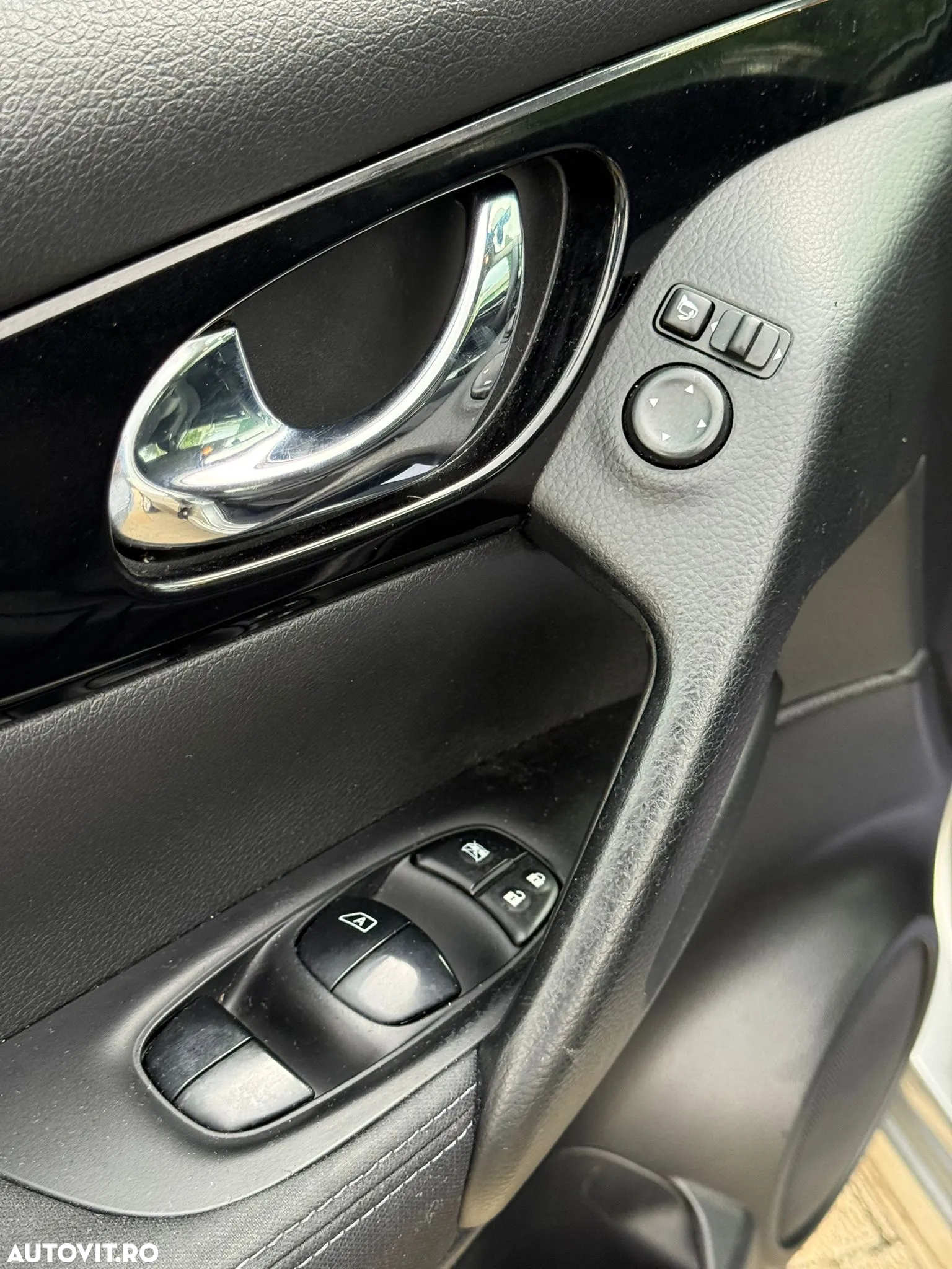 Nissan Qashqai 1.5 DCI Start/Stop N-Connecta - 13