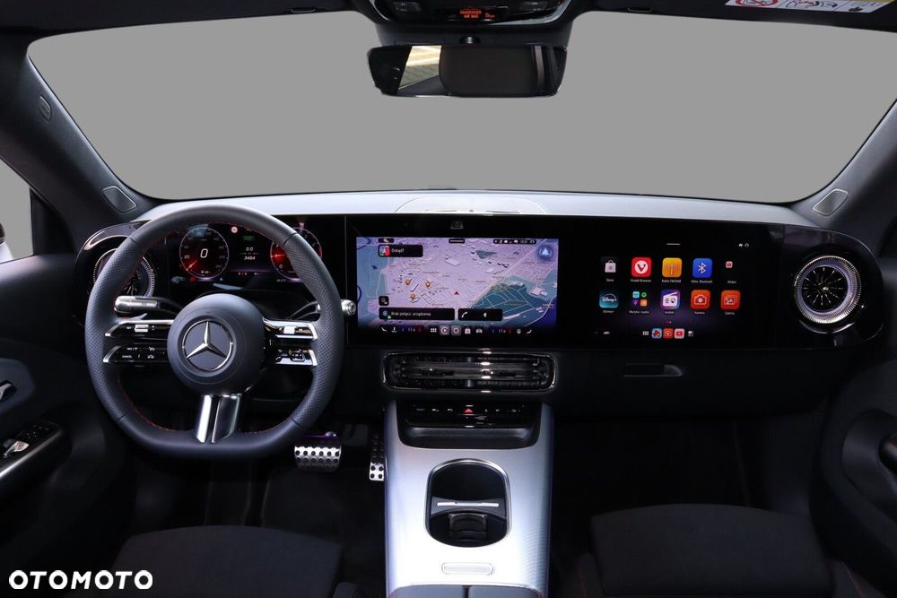 Mercedes-Benz CLA 200 mHEV 8G-DCT - 11