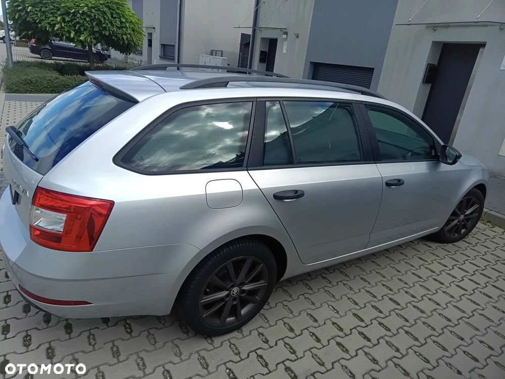 Skoda Octavia 1.6 TDI Active - 11