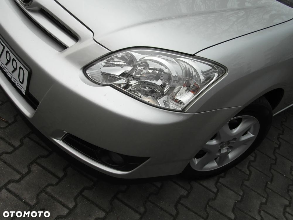 Toyota Corolla 1.6 VVT-i Automatik Edition - 2