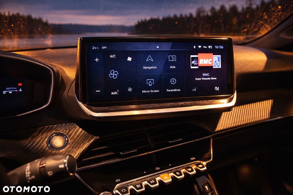 Peugeot 2008 PureTech 100 Stop&Start Allure - 22