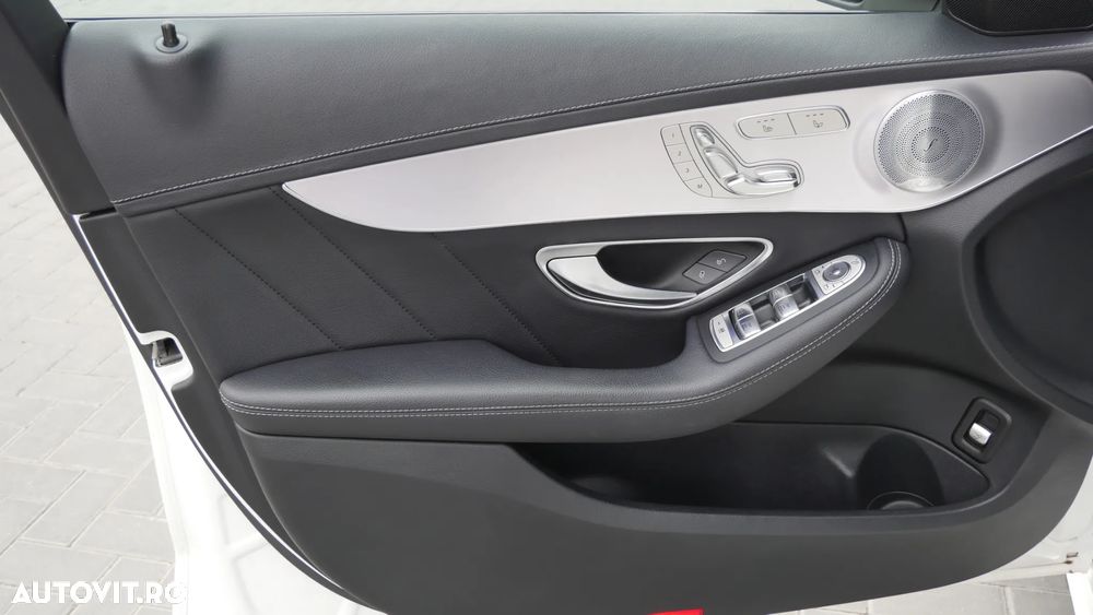 Mercedes-Benz C 300 d 4Matic 9G-TRONIC AMG Line - 13