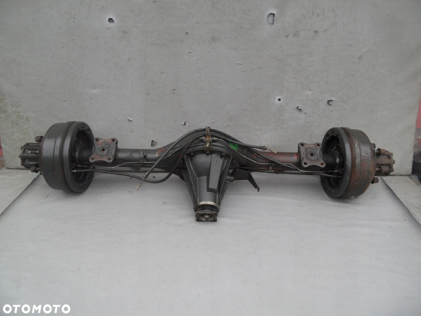 MOST TYŁ TYLNY NISSAN ATLEON GD260 3.89 35/9 - 1