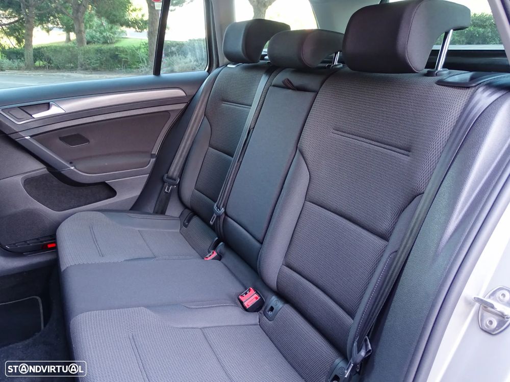 VW Golf Variant 1.0 TSI Confortline - 35
