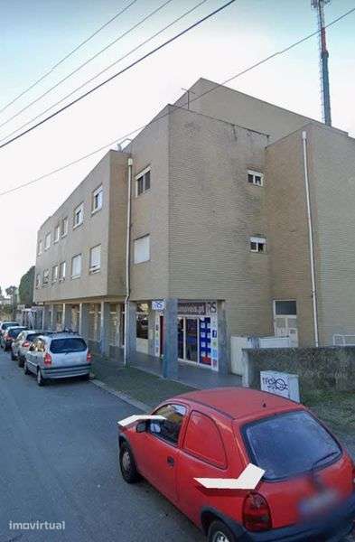 Arrendo  lugar de garagem junto à estação de metro do Castêlo da Maia - Grande imagem: 3/3
