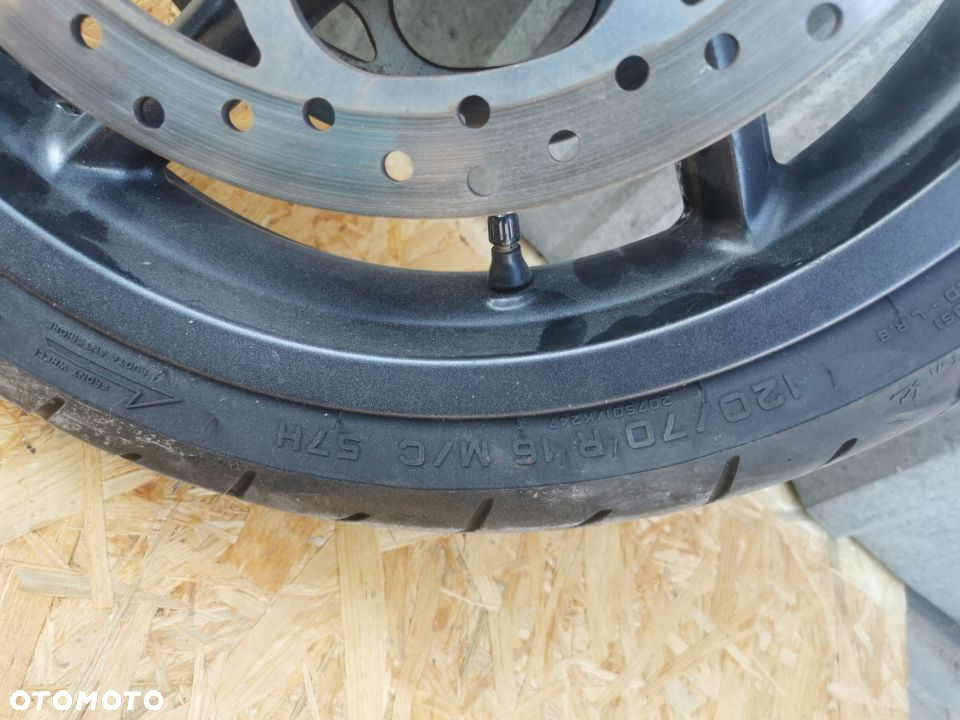 Koło felga przód Gilera GP800 120/70/16 - 4