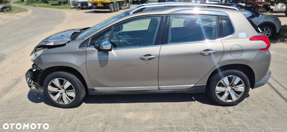 Peugeot 2008 - 7
