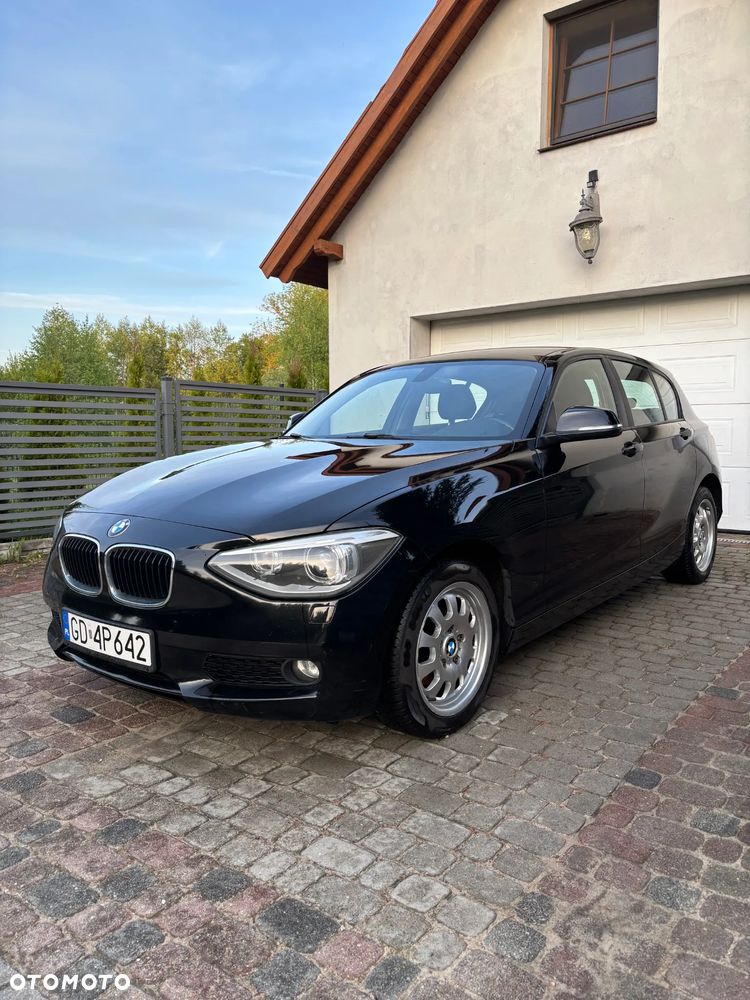 BMW Seria 1 114i - 4