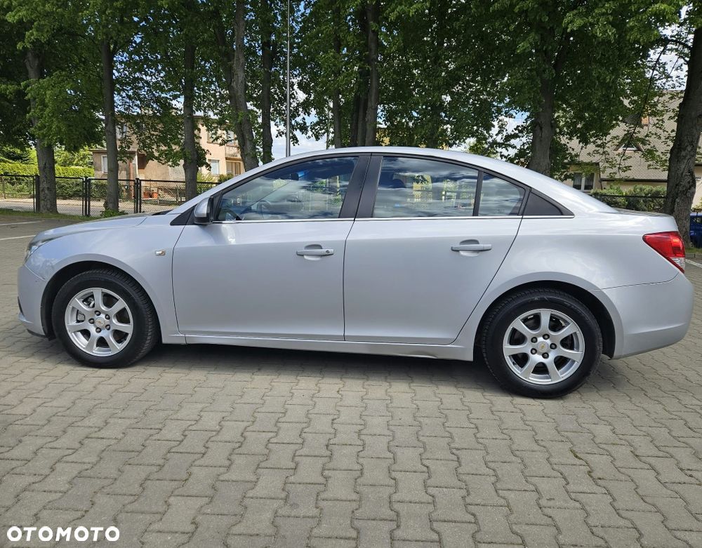 Chevrolet Cruze - 1
