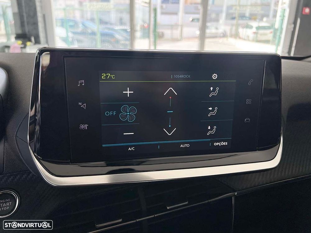 Peugeot e-2008 50 kWh Active - 13