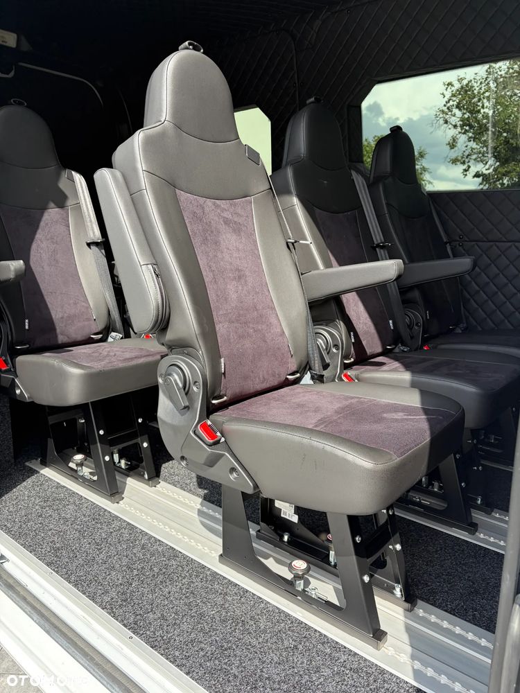 Renault Master Blue L2H2 VA Advance - 23