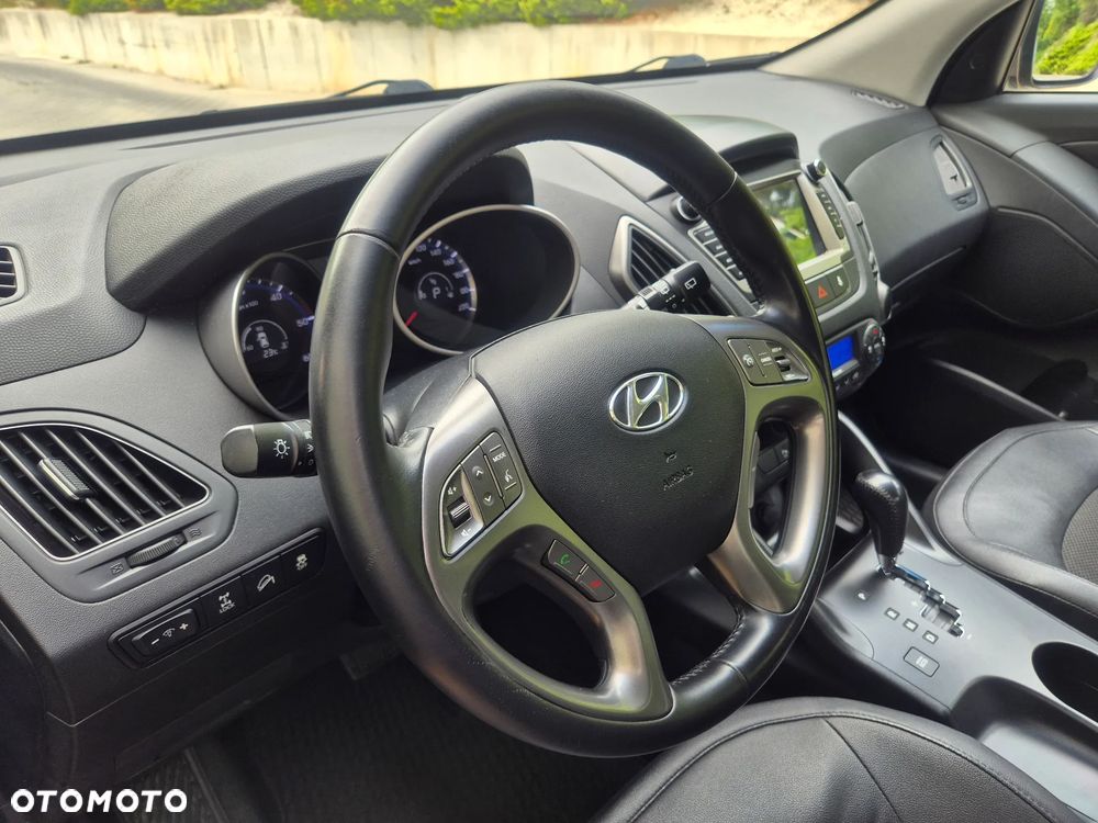 Hyundai ix35 2.0 CRDi 4WD Automatik Fifa World Cup Gold Edition - 21