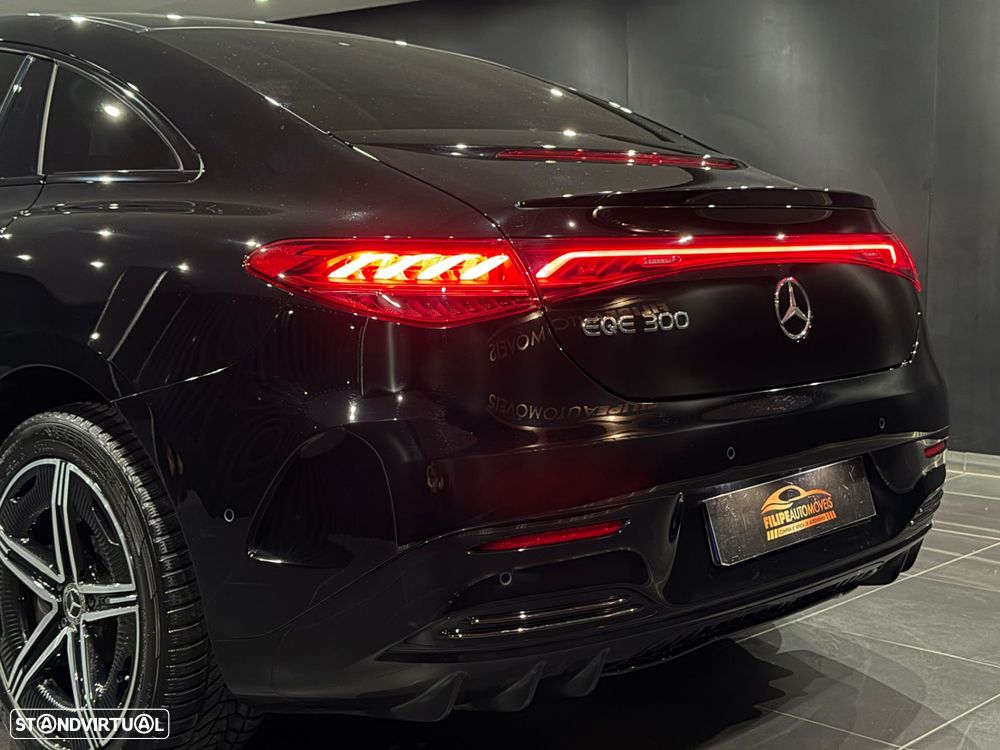 Mercedes-Benz EQE 300 AMG Line - 12