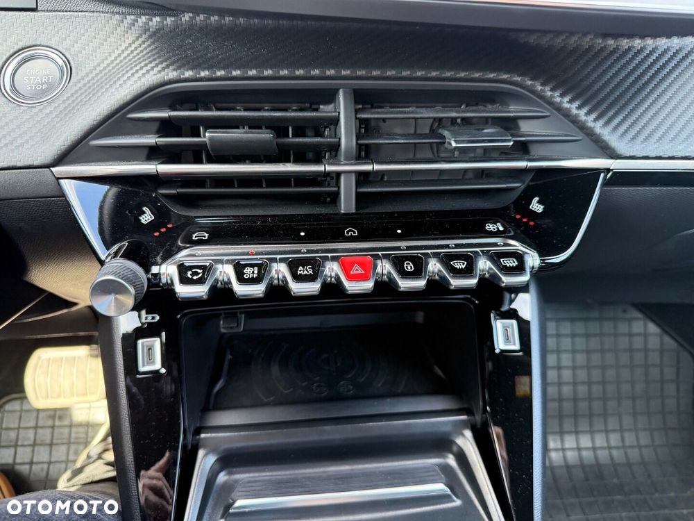 Peugeot 2008 1.2 PureTech Allure S&S EAT8 - 22