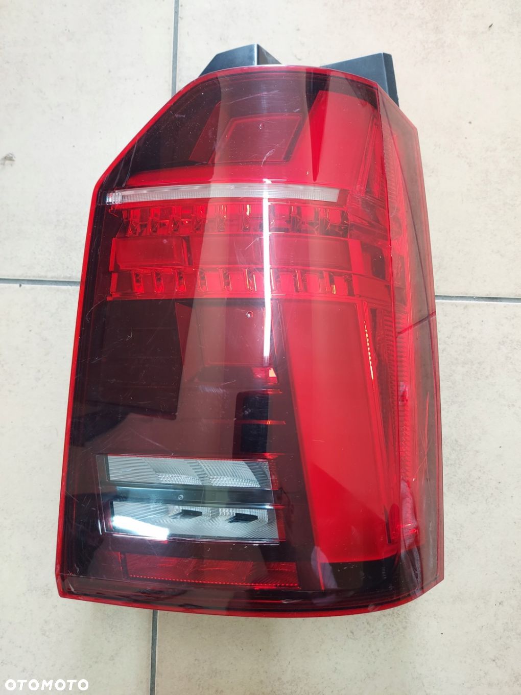 VW MULTIVAN T6.1 LIFT LED LAMPA TYLNA PRAWA 7LA945208B - 1