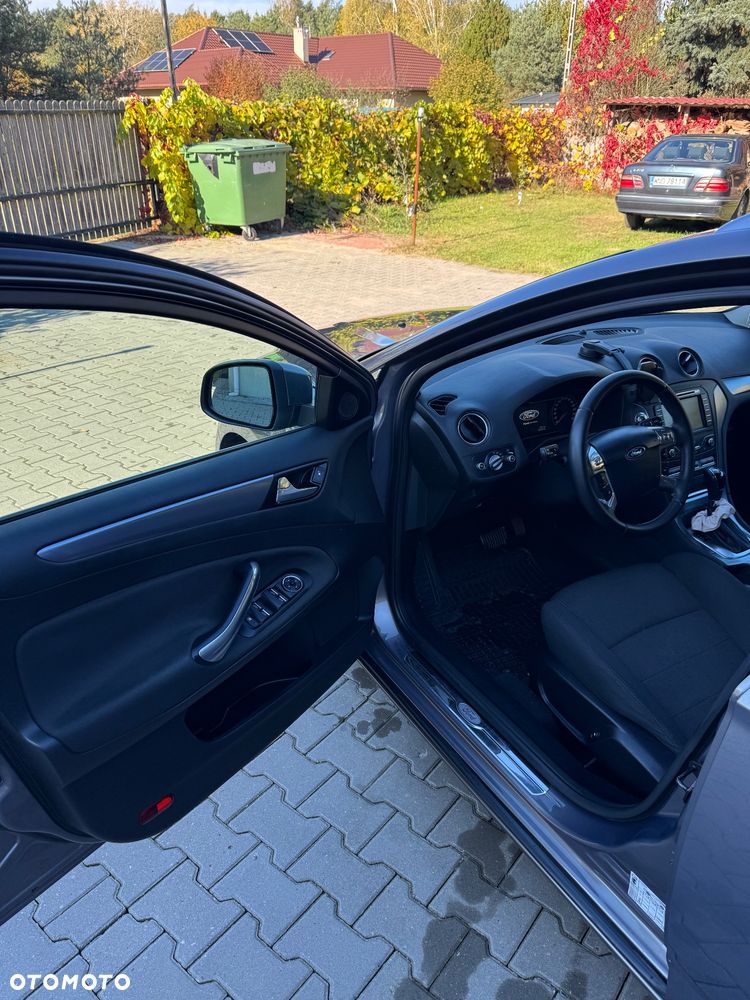 Ford Mondeo - 9