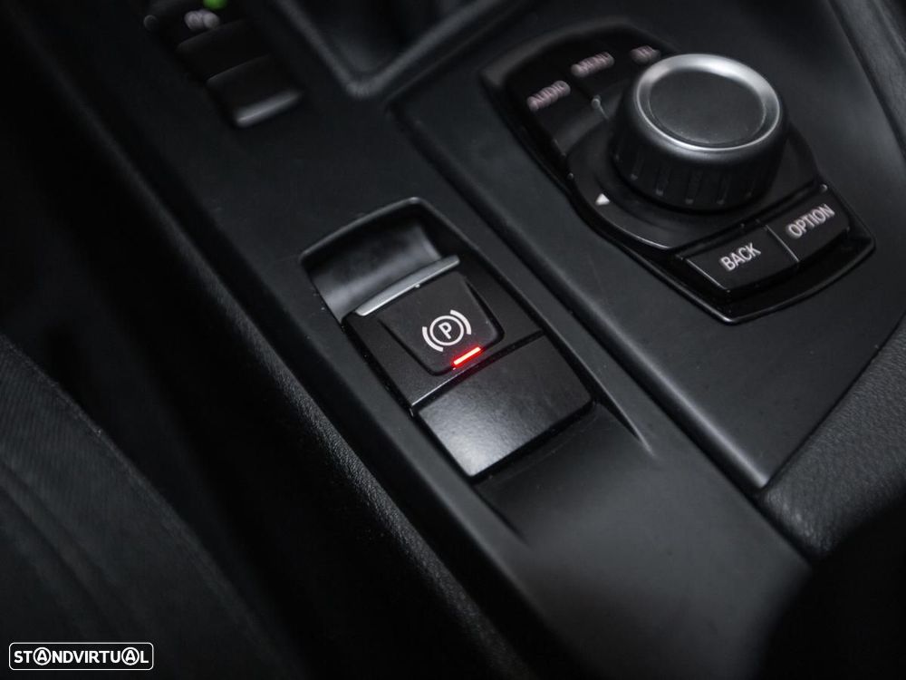 BMW X1 16 d sDrive - 19