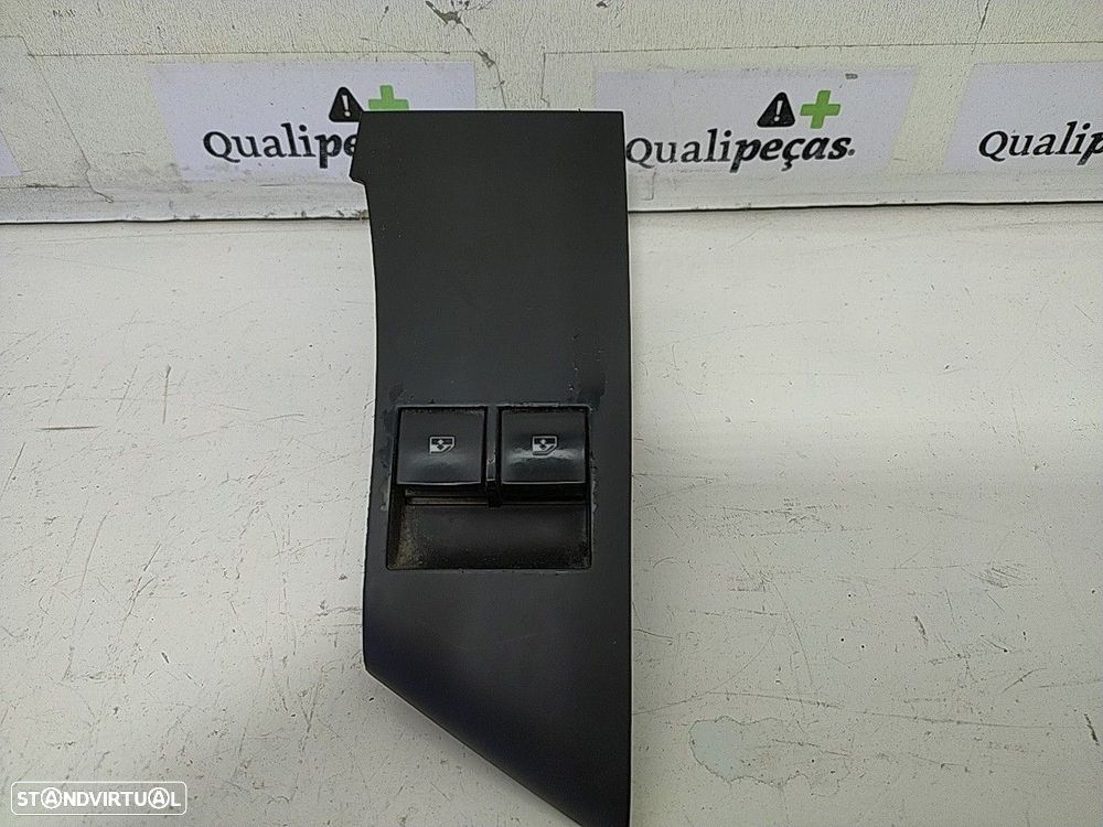 Interruptor Vidros Porta Cond/Pass Opel Astra J (P10) - 1