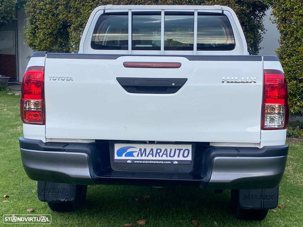 Toyota Hilux - 8