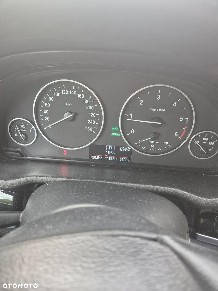 BMW X3 xDrive20d - 9