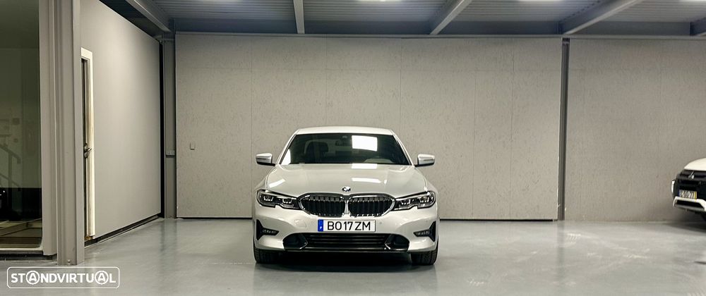 BMW 330 e Aut. Sport Line - 1