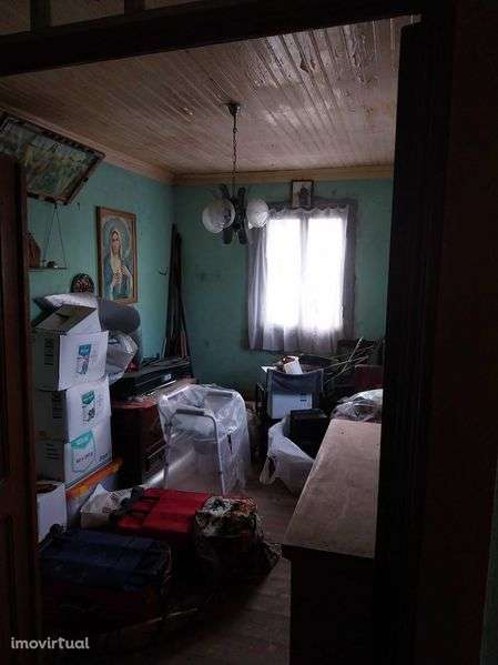 Duas moradias antigas para restauro - Grande imagem: 4/12