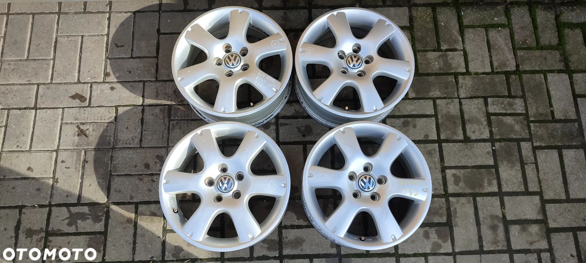 FELGI ALUMINIOWE 5x100 6Jx15 CALI ET 43 6Q0601025N VW POLO IBIZA FABIA GOLF KOMPLET - 1