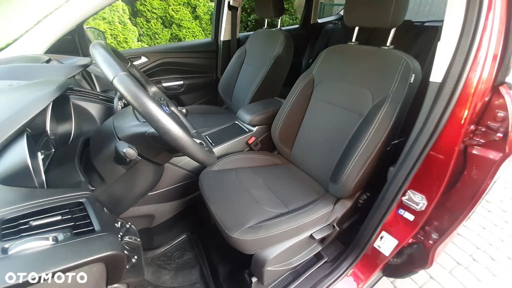 Ford Kuga 2.0 TDCi 4x2 Titanium - 28