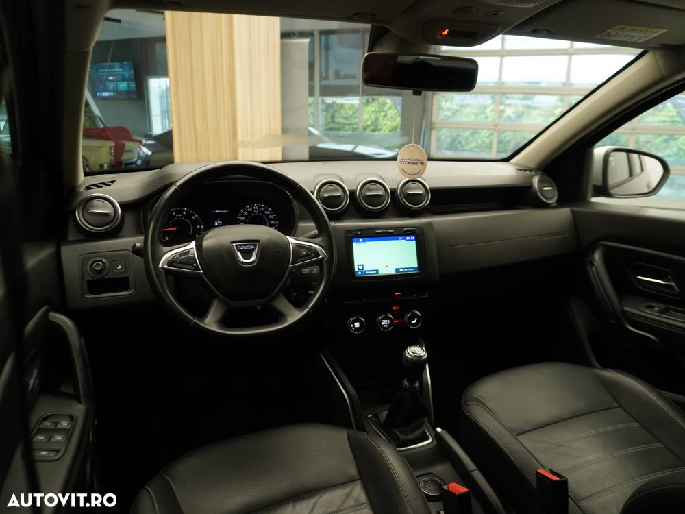 Dacia Duster 1.5 dCi 4x4 Prestige - 38