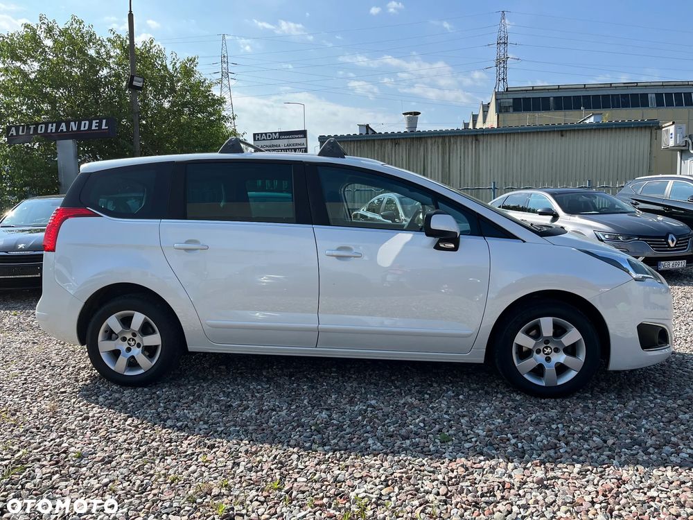 Peugeot 5008 - 3
