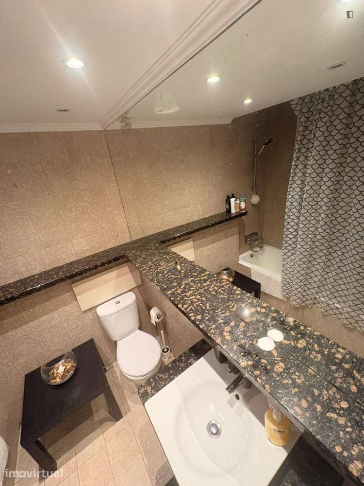 Quarto - localizado em Olivais Lisbon - Grande imagem: 5/6