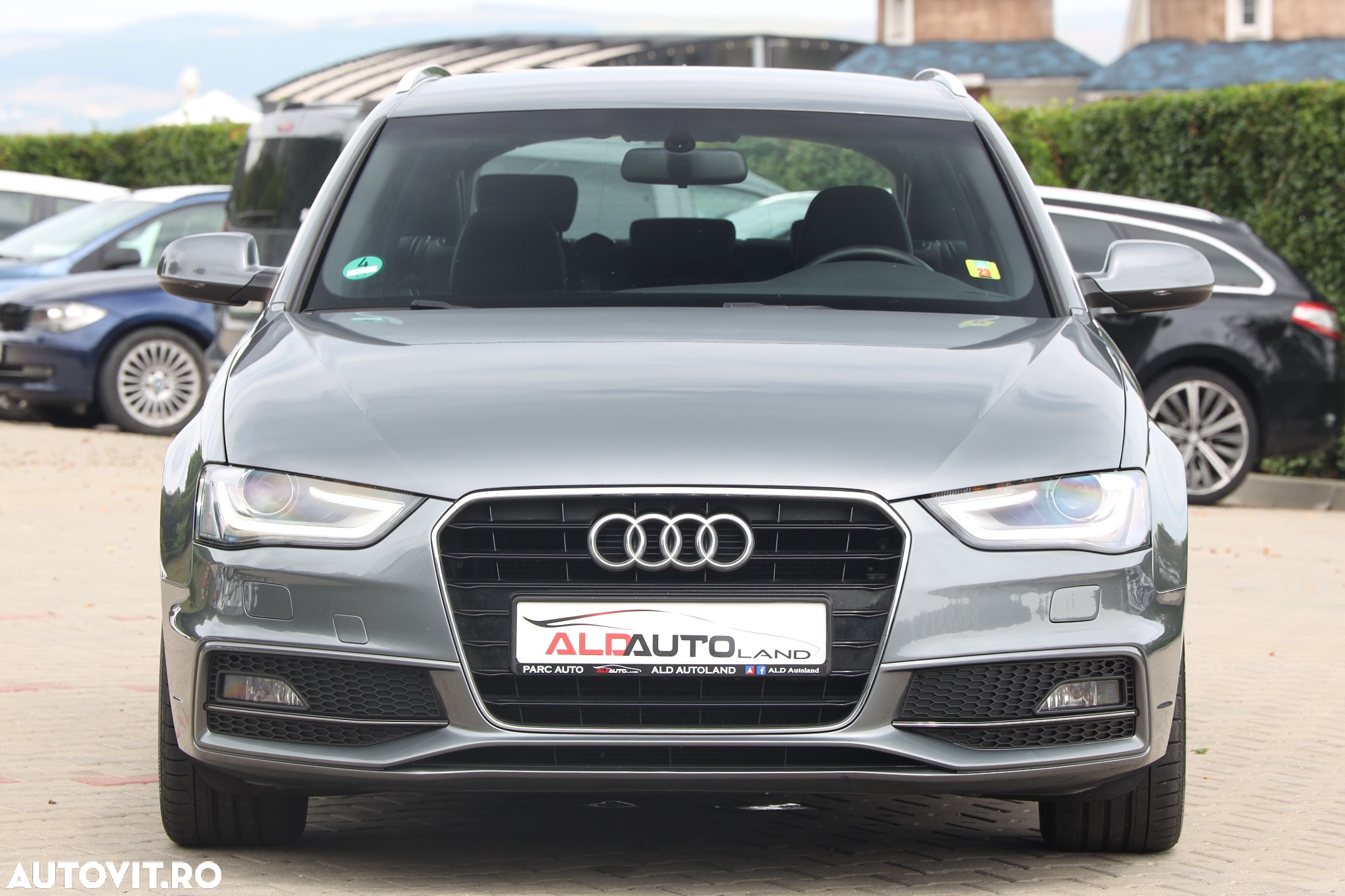 Audi A4 2.0 TDI DPF S line Sportpaket - 36