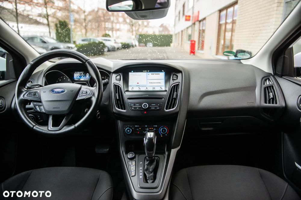 Ford Focus 1.5 EcoBlue Start-Stopp-System TITANIUM STYLE - 24
