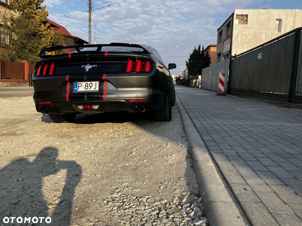 Ford Mustang 3.7 V6 - 4