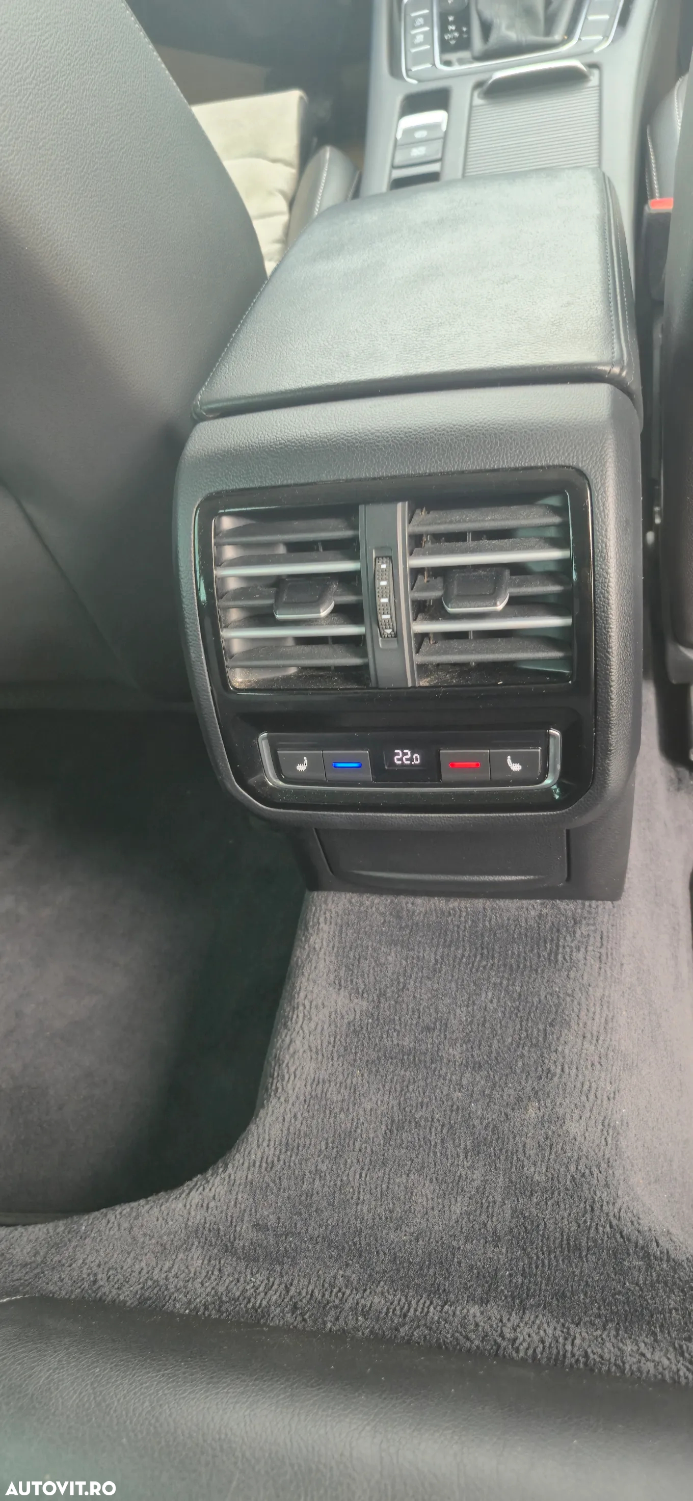 Volkswagen Passat Variant 2.0 TDI DSG Comfortline - 15
