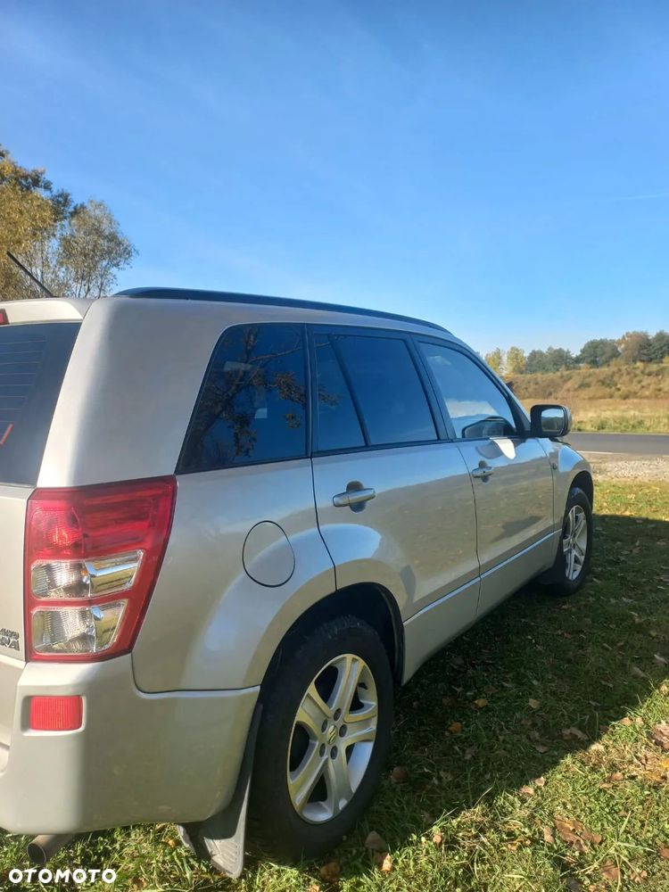Suzuki Grand Vitara 2.0 - 2